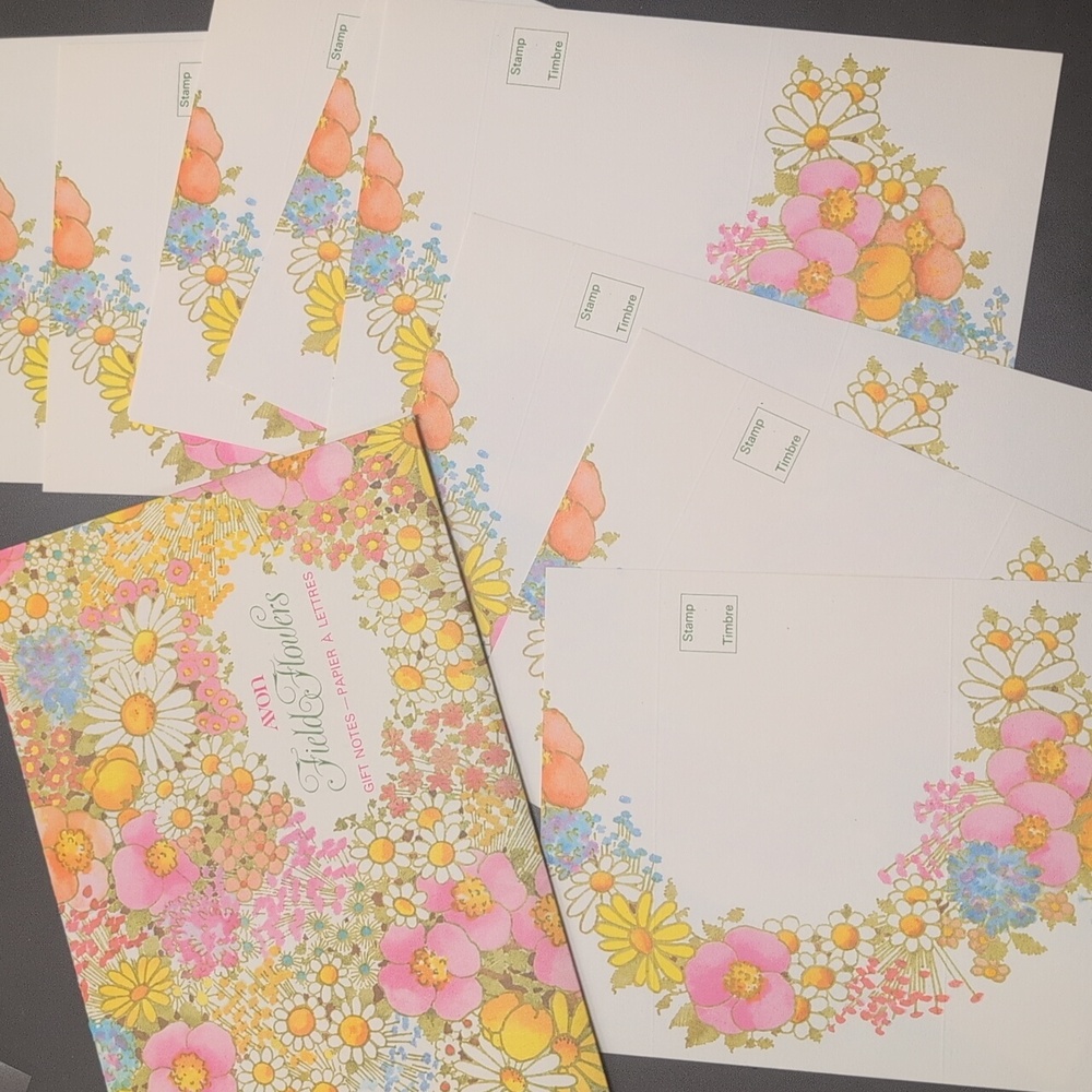Vintage 1970's Avon "Field Flowers" Folding Notecards Stationary
